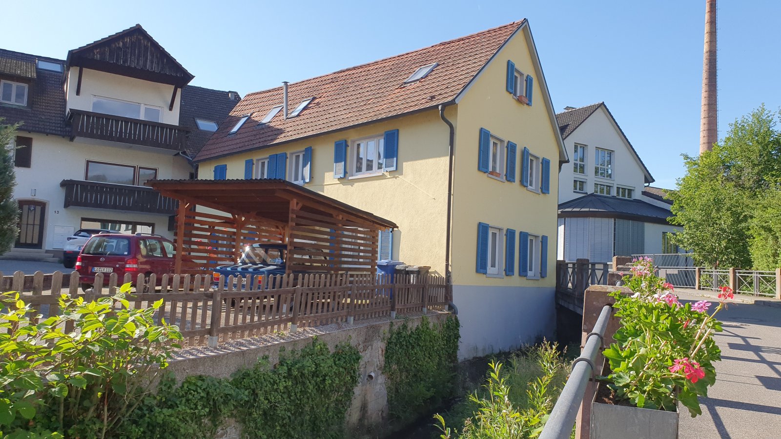 EFH mit ELW & Nebengebäude zentral in Kandern EFH mit ELW & Nebengebäude zentral in Kandern