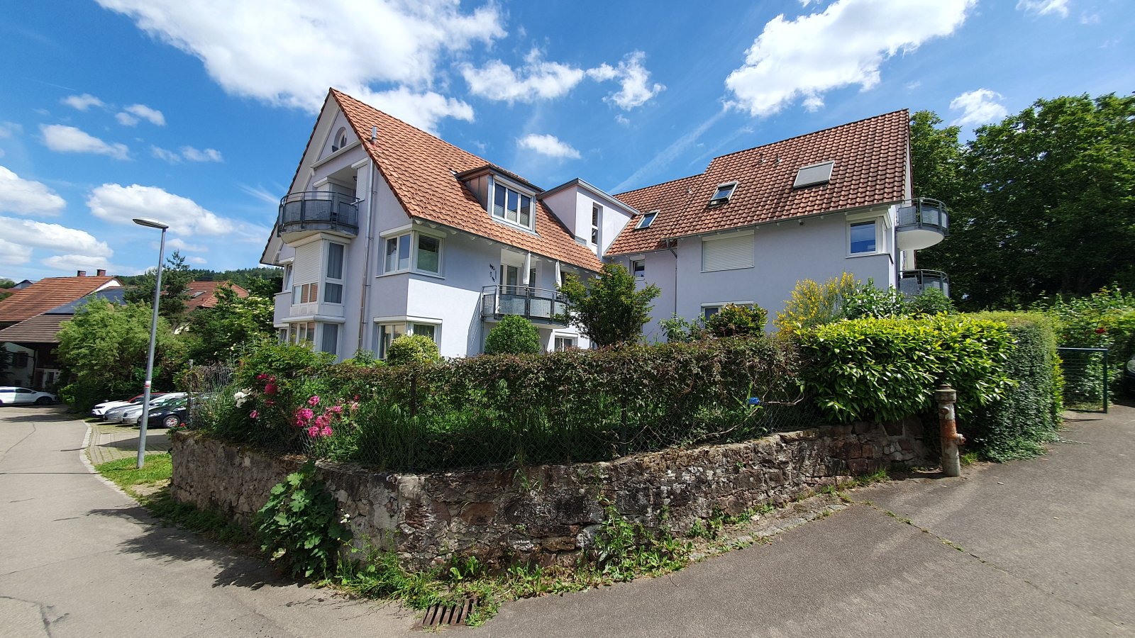3 Zi.-ETW im EG mit Terrasse und Garage 3 Zi.-ETW im EG mit Terrasse und Garage